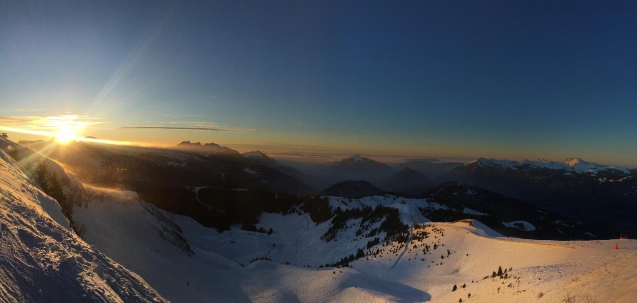 Chalet*** Au Pied D'Une Prairie Face A La Montagne Sixt-Fer-a-Cheval ภายนอก รูปภาพ